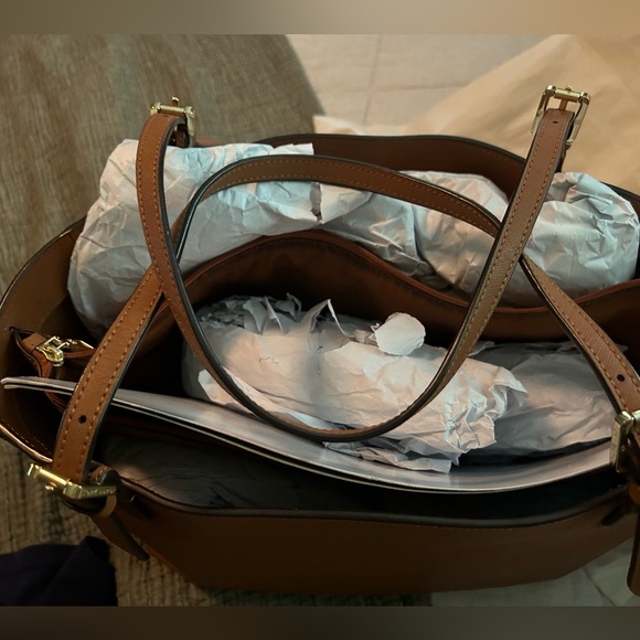 Tory Burch - Picture 4 of 7